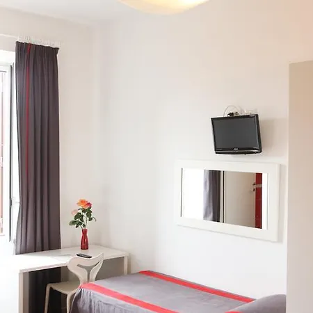 Youbed Superior Oda ve Kahvaltı Roma